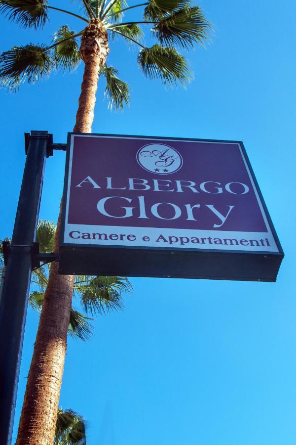 Hotel Glory