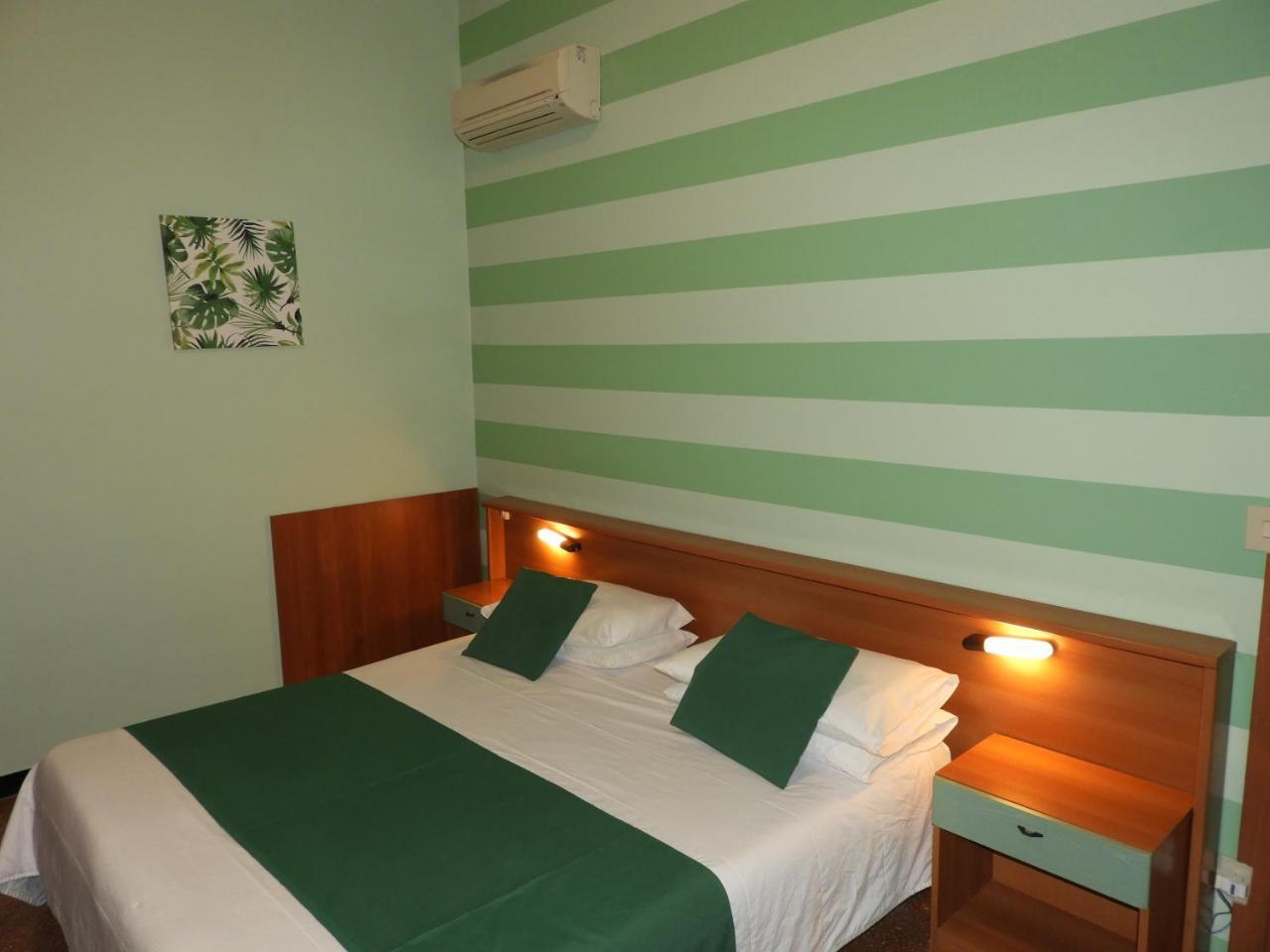 Glory Hotel Borghetto Santo Spirito