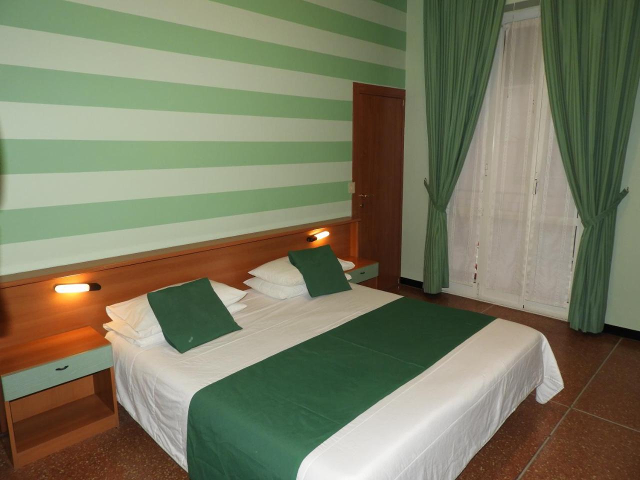 Glory Hotel