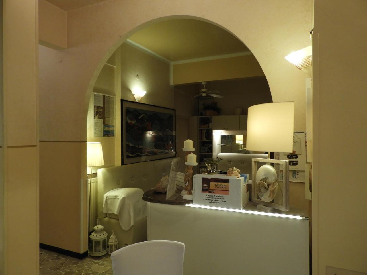 Hotel Glory Borghetto Santo Spirito
